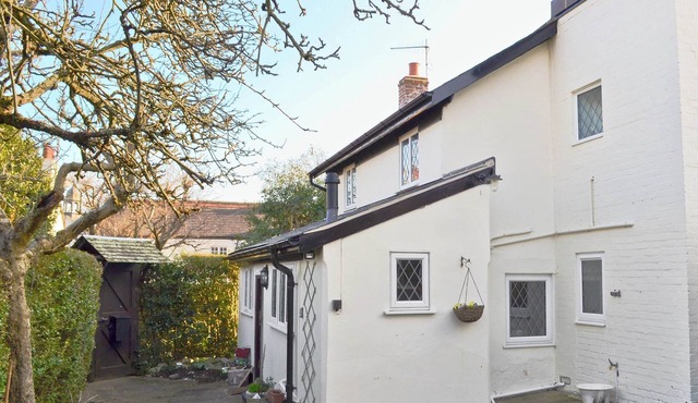 2 bedroom accommodation in Charmouth