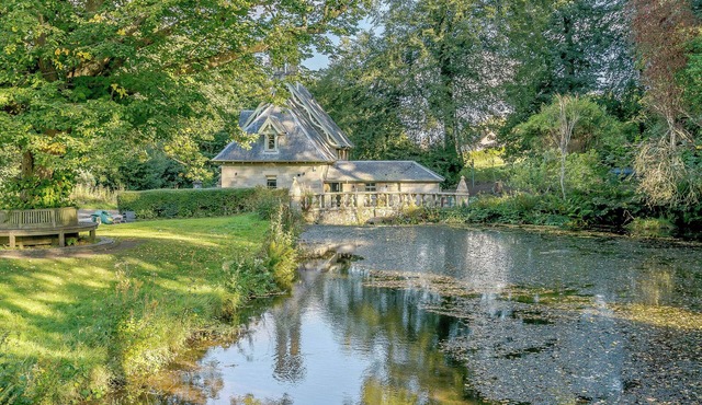 2 bedroom accommodation in Falkland