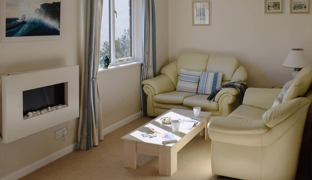 2 bedroom accommodation in Falmouth