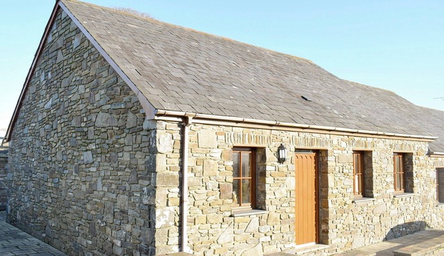 2 bedroom accommodation in Mydroilyn, near Aberaeron