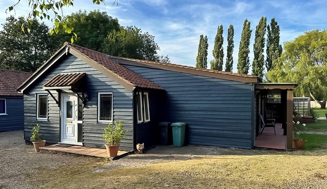 2 bedroom accommodation in Forncett St Peter, near Long Stratton