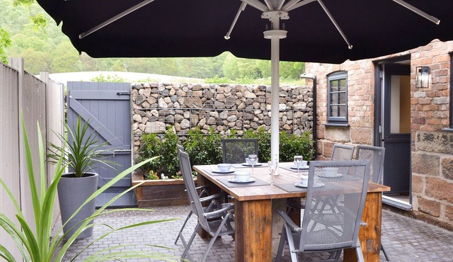 2 bedroom accommodation in Frodsham