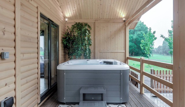 2 bedroom accommodation in Grantham