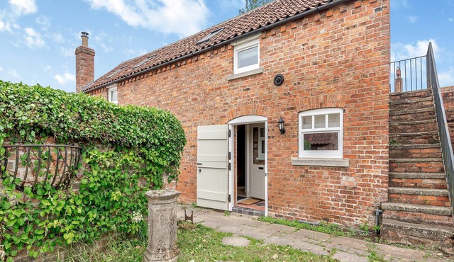 2 bedroom accommodation in Hemingby