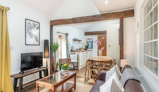 2 bedroom accommodation in Hickling