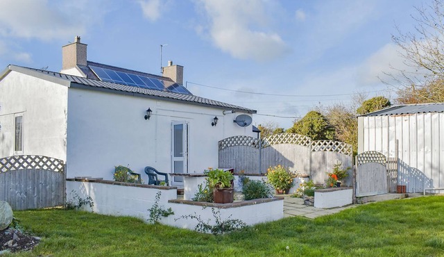 2 bedroom accommodation in Llanfachraeth, near Holyhead