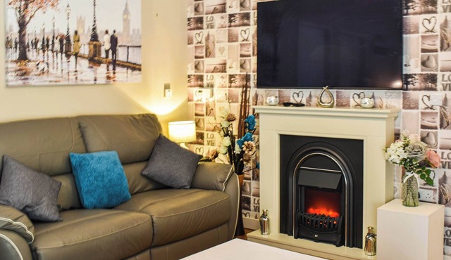 2 bedroom accommodation in Walwen, Lixwm