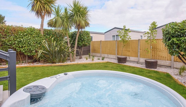 2 bedroom accommodation in Talacre, Holywell