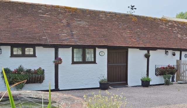 2 bedroom accommodation in Jevington