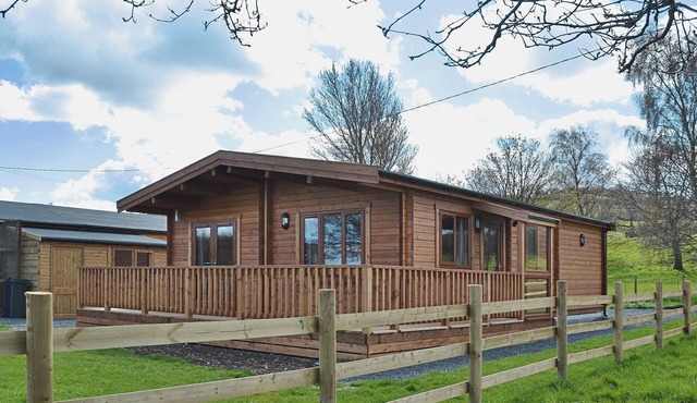 2 bedroom accommodation in Bromlow, near Minsterley