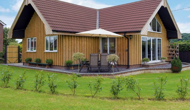 2 bedroom accommodation in Crickheath, near Oswestry