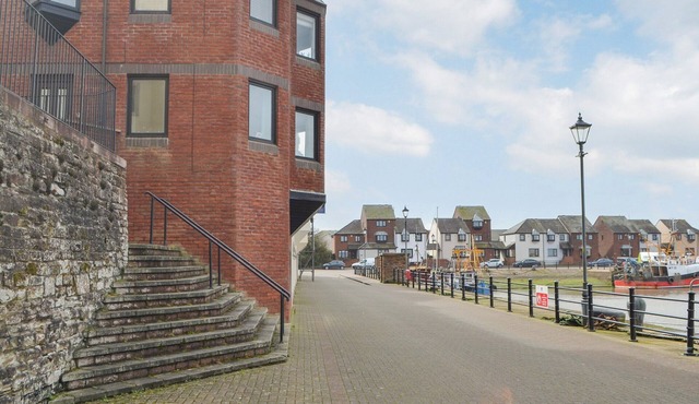 2 bedroom accommodation in Maryport