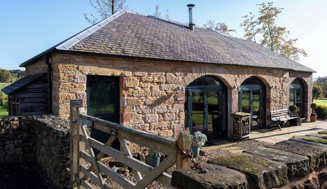 2 bedroom accommodation in Mauchline, near Ayr