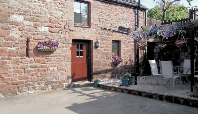 2 bedroom accommodation in Melmerby