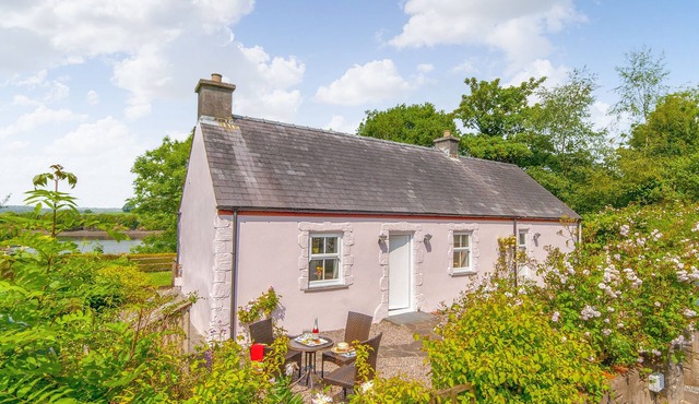 2 bedroom accommodation in Landshipping, near Narberth