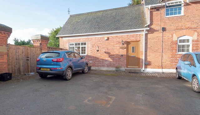 2 bedroom accommodation in Oswestry