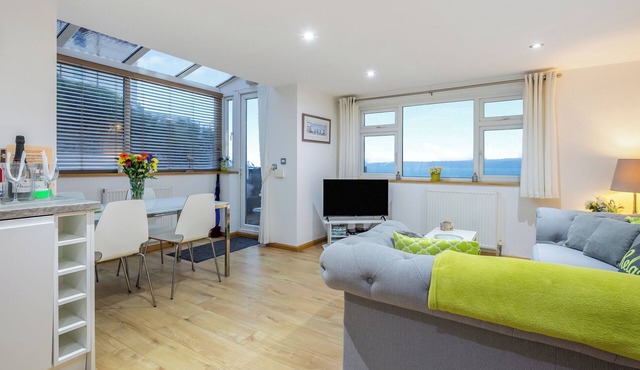 2 bedroom accommodation in Paignton