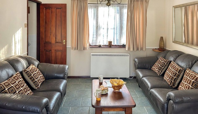 2 bedroom accommodation in Penzance