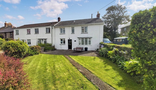 2 bedroom accommodation in Penzance