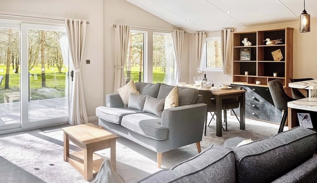 2 bedroom accommodation in Pershore