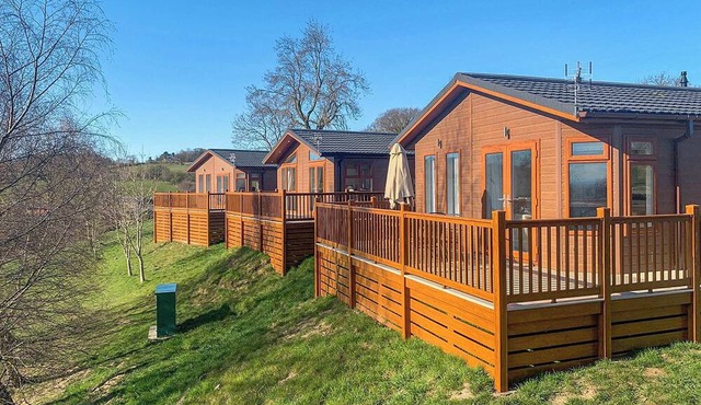 2 bedroom accommodation in Tunstall, Richmond