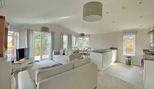 2 bedroom accommodation in Tunstall, Richmond