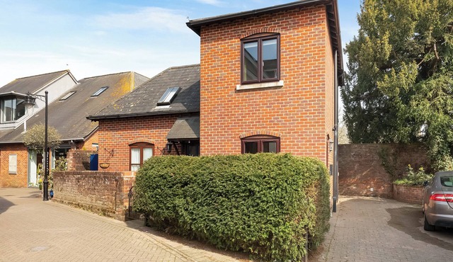 2 bedroom accommodation in Ringwood
