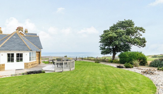 2 bedroom accommodation in Sandsend