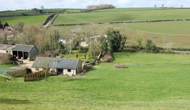 2 bedroom accommodation in Oborne, near Sherborne