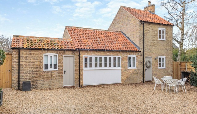 2 bedroom accommodation in Howell, near Sleaford