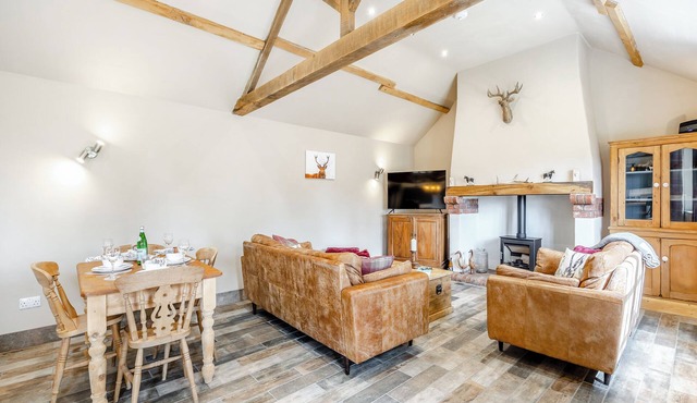 2 bedroom accommodation in Sloothby