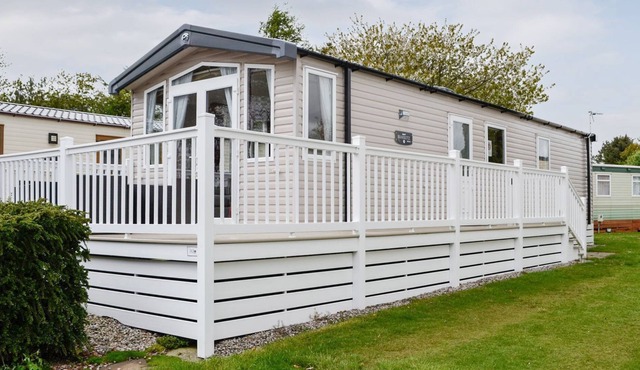 2 bedroom accommodation in St Cyrus