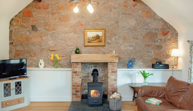 2 bedroom accommodation in Withleigh, near Tiverton