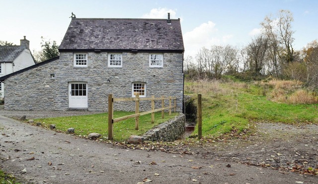 2 bedroom accommodation in Tregaron