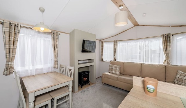 2 bedroom accommodation in Woodbury