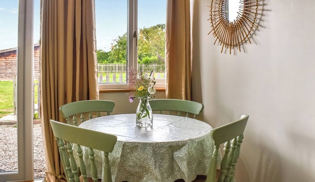 2 bedroom accommodation in Egerton, near Ashford