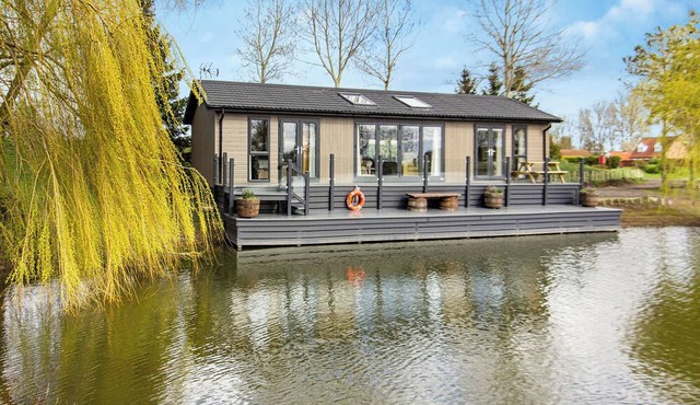 2 bedroom accommodation in Swinethorpe, Nr Lincoln