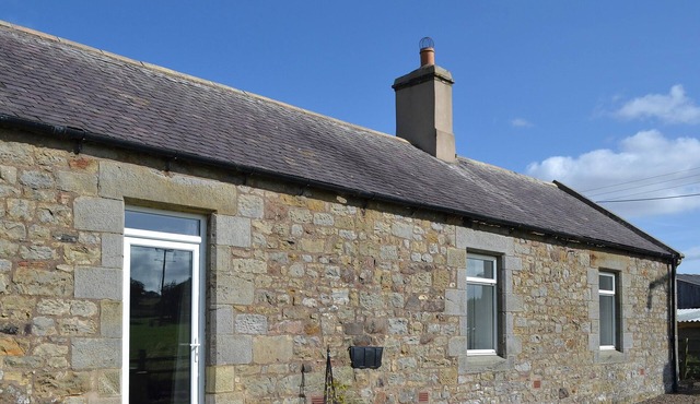 2 bedroom accommodation in Belford, near Bamburgh