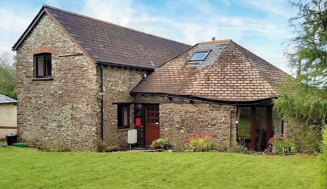 2 bedroom accommodation in Woolsery, near Bideford