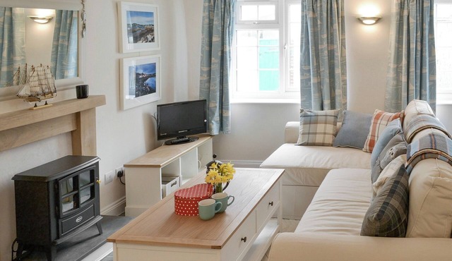 2 bedroom accommodation in Instow, near Bideford