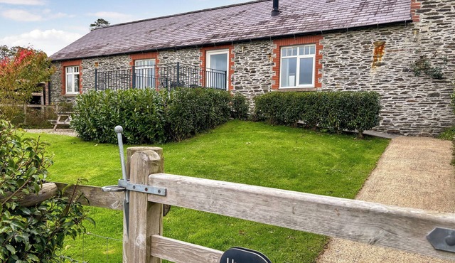 2 bedroom accommodation in Boncath