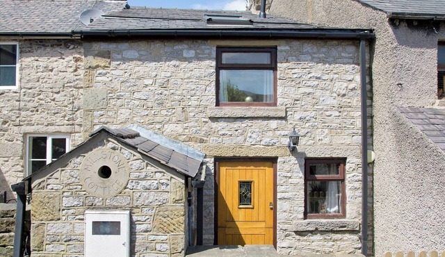 2 bedroom accommodation in Bradwell