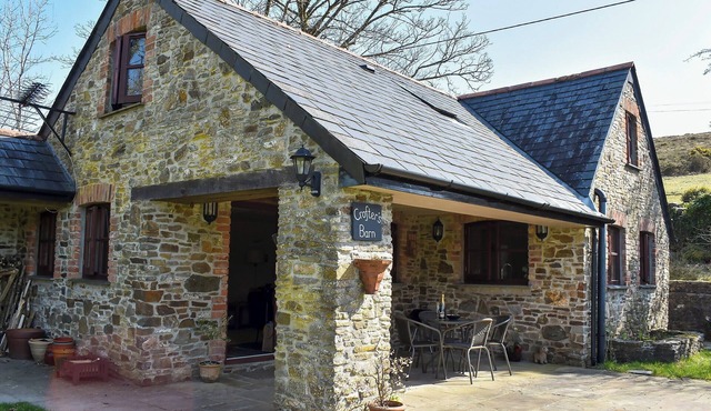 2 bedroom accommodation in Brentor