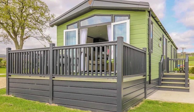 2 bedroom accommodation in Caersws