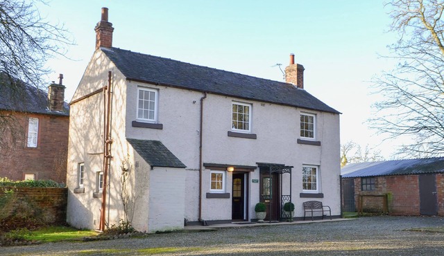 2 bedroom accommodation in Cumwhinton, near Carlisle