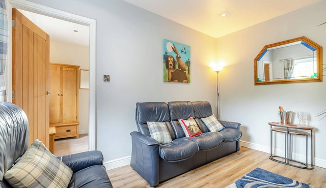 2 bedroom accommodation in Chinley