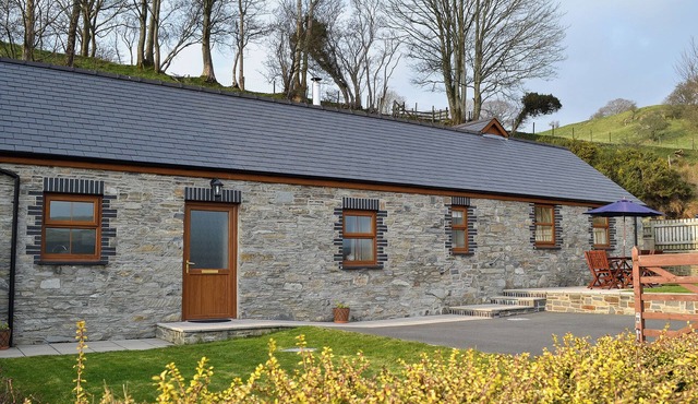 2 bedroom accommodation in Talybont, near Aberystwyth