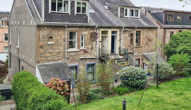 2 bedroom accommodation in Gourock