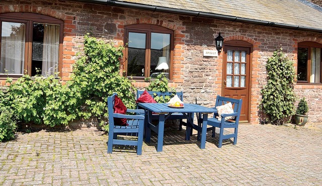 2 bedroom accommodation in Hentland, Ross-on-Wye