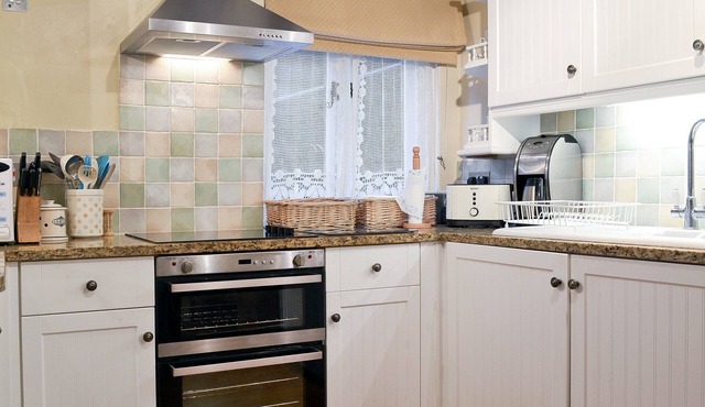 2 bedroom accommodation in Knighton